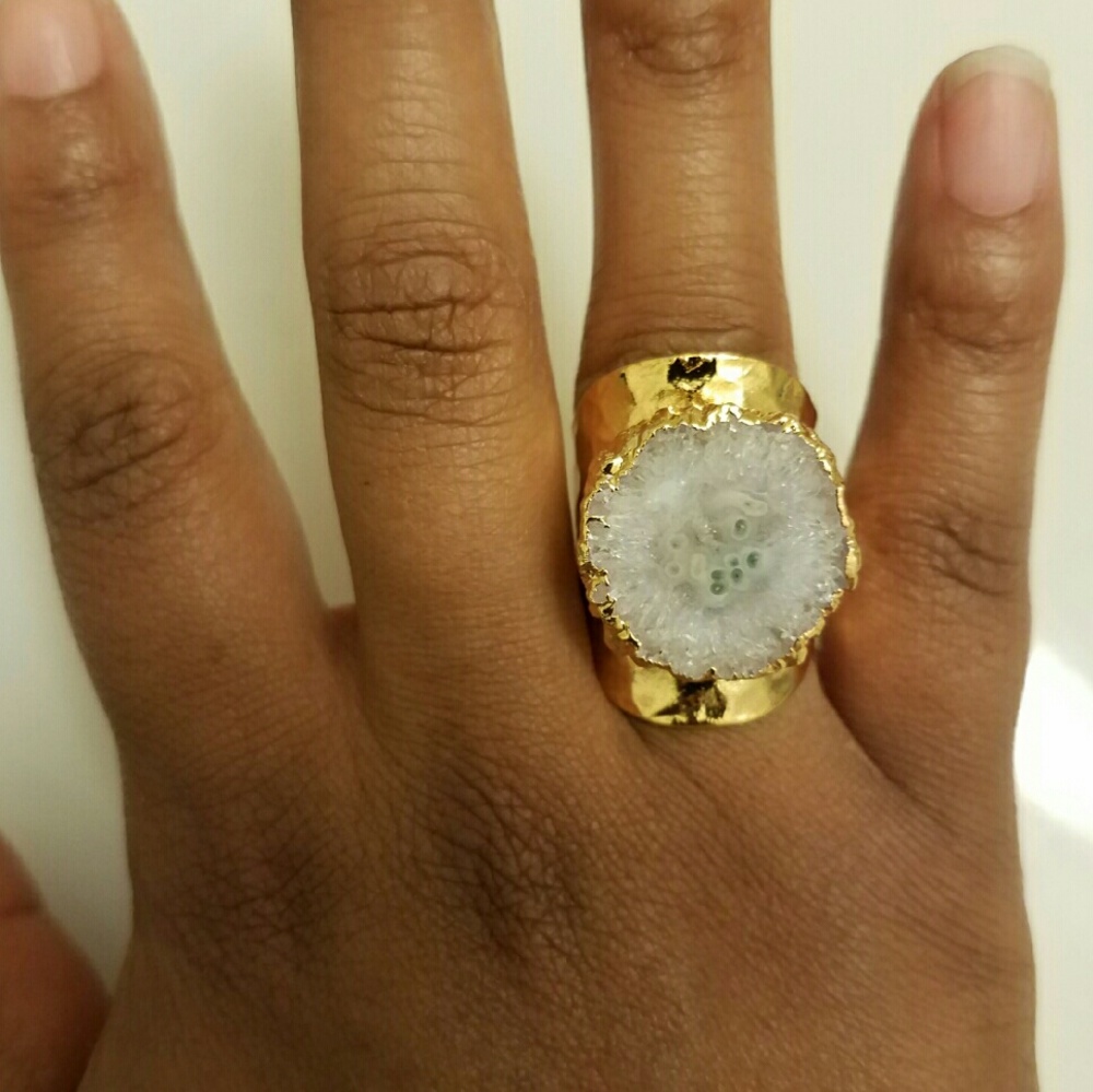 White druzy stalactite cuff ring - Picture 3 of 3
